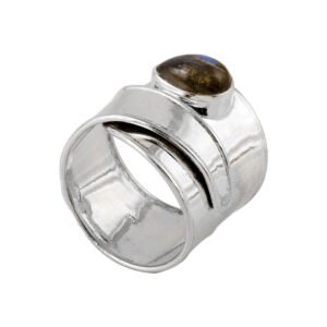 silver and labradorite ring