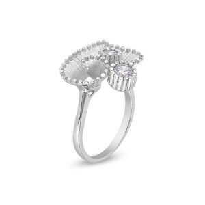 white heart silver ring roberto bravo