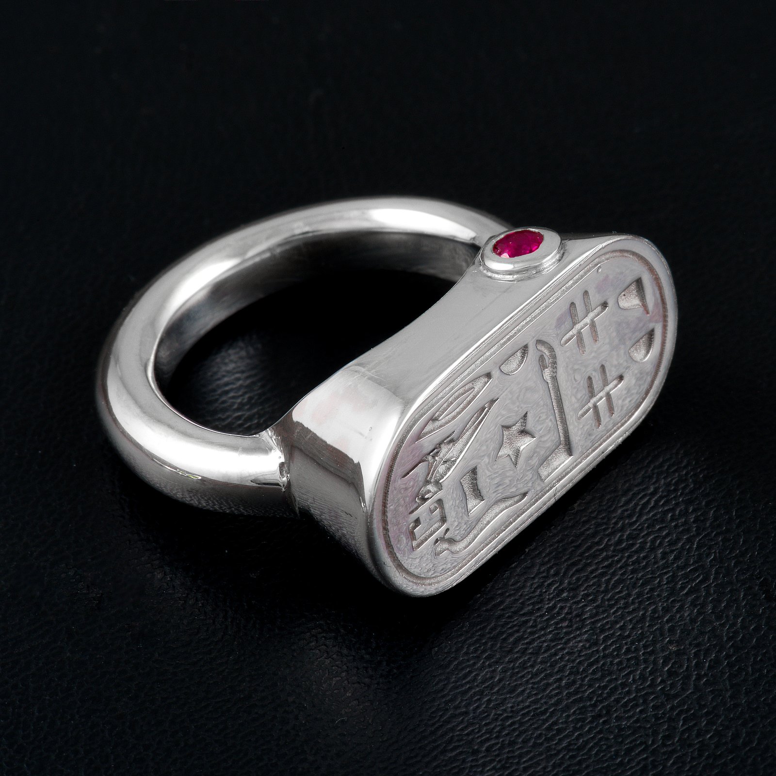 Ruby Ancient Cartouche Silver Ring - Image 3